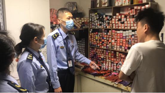 白云家居百货批发市场
